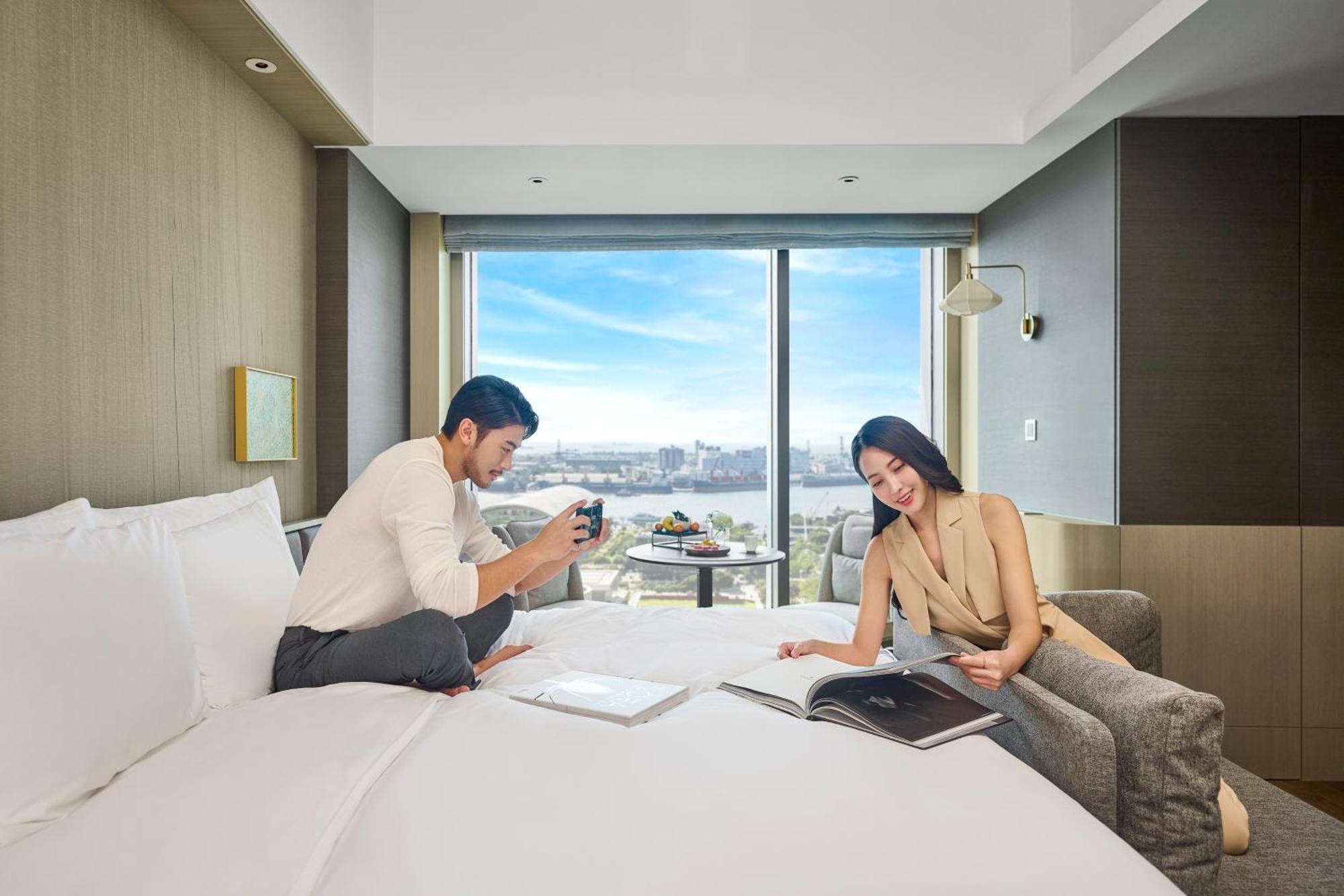 Intercontinental Kaohsiung By Ihg Hotel Ngoại thất bức ảnh Deluxe Room