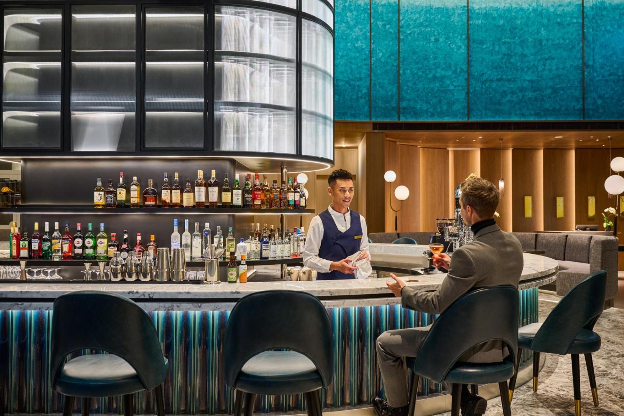 Intercontinental Kaohsiung By Ihg Hotel Ngoại thất bức ảnh The bar at the new lounge