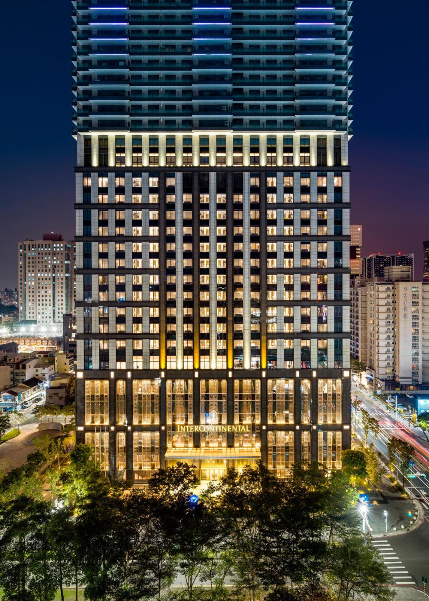 Intercontinental Kaohsiung By Ihg Hotel Ngoại thất bức ảnh The River